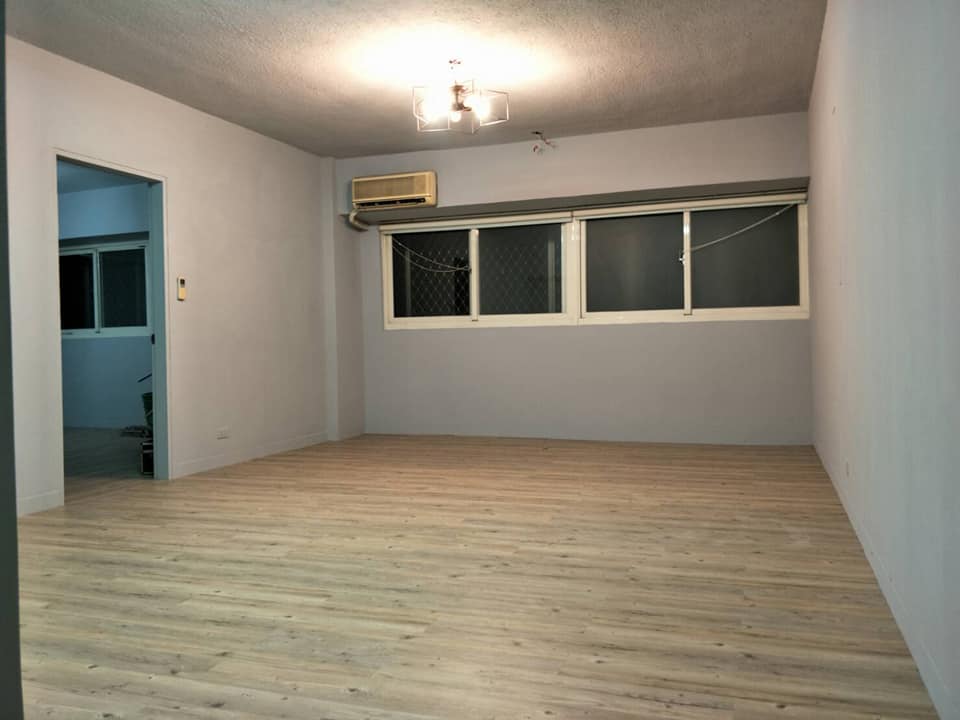 台北木紋塑膠地磚及油漆施做