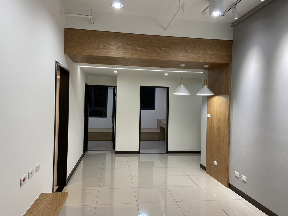 林口案場木皮透明漆施工、牆面跳色施工